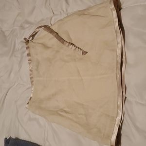 Willi Smith Cream Skirt size 6